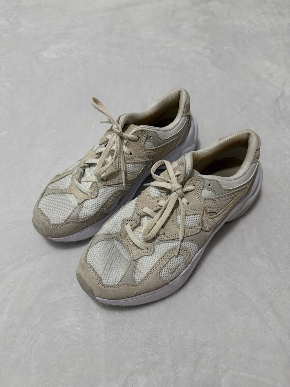 Nike Cream & White Retro Runner Sneakers